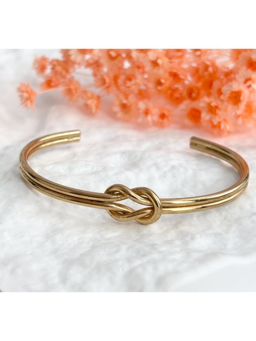 Double Knotted Gold Toned Vintage Cuf Bracelet Bracelet